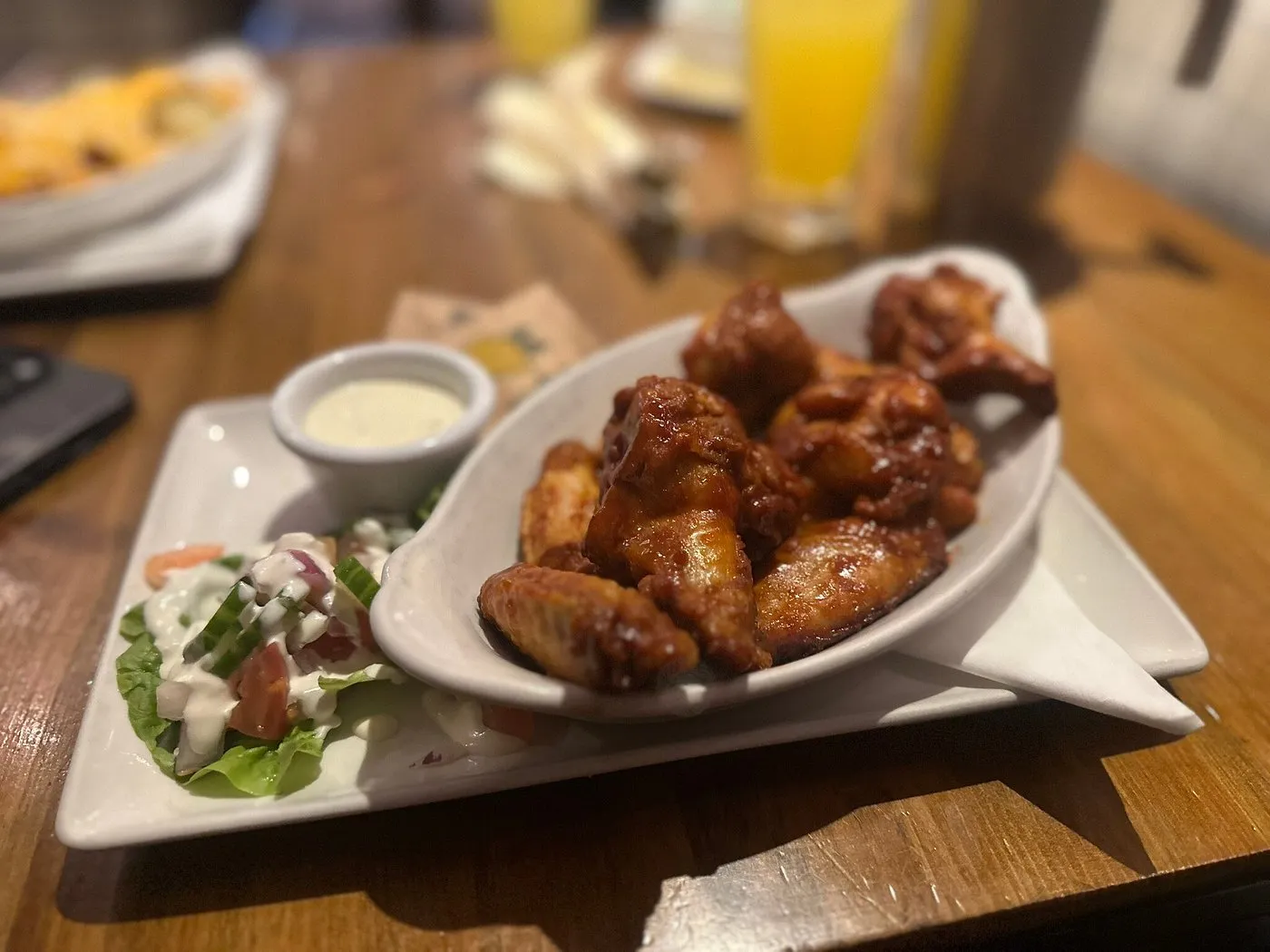 Crispy chicken wings starter